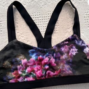 Lululemon Sports Bra Womens Size 6